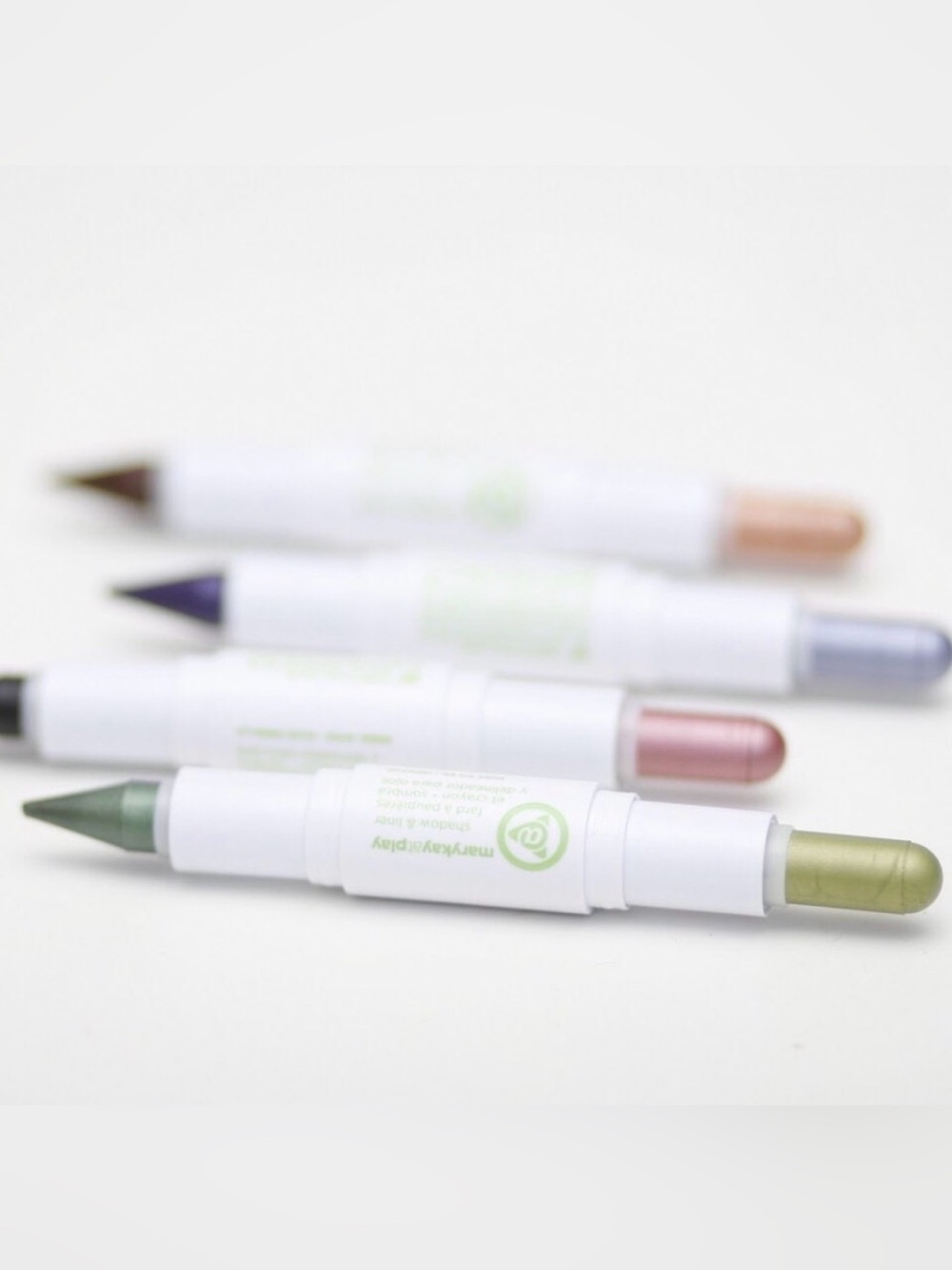 Mary Kay at Play - Shadow @ Liner crayon - Mint To Be - New In Box